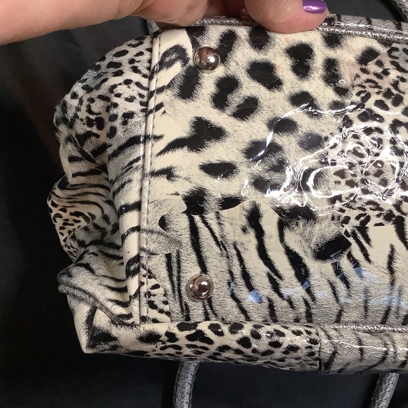 EUC animal leopard cheetah black/white shoulder bag beauty - Picture 13 of 17